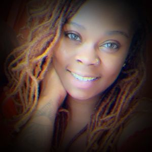 Meet your Posher, Yasmine